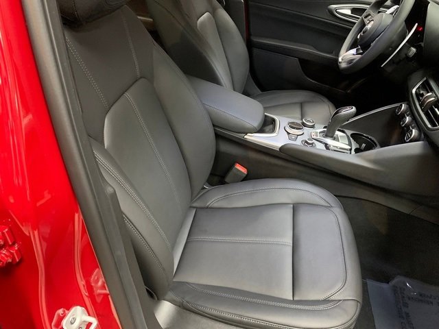 New 2025 Alfa Romeo Giulia image 11