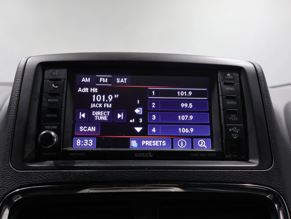 Used 2019 Dodge Grand Caravan SXT w/ Driver Convenience Group FWD image 20