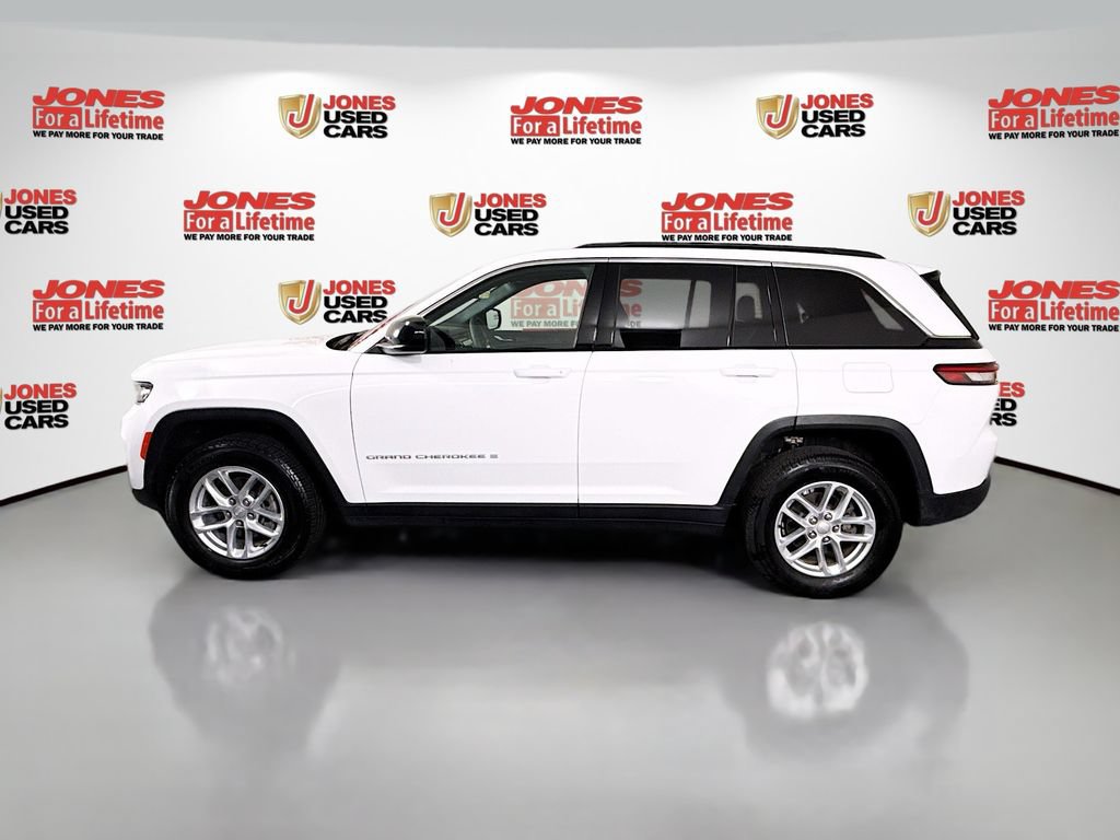 Used 2025 Jeep Grand Cherokee Laredo X AWD/4WD image 14