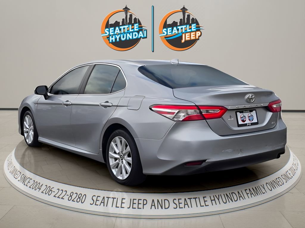 Used 2019 Toyota Camry LE w/ Convenience Package FWD image 3