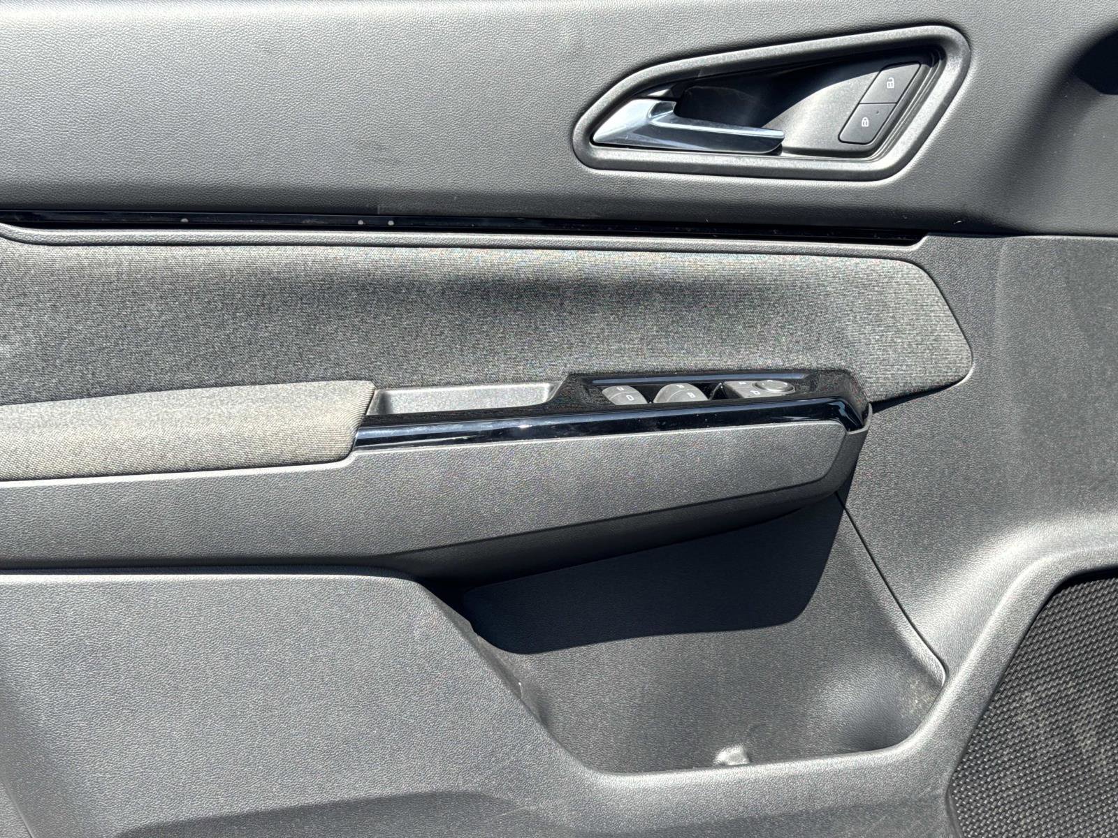 Used 2024 Honda Prologue EX image 19