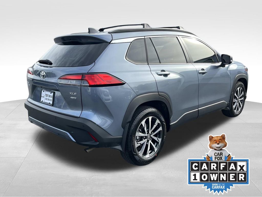 Used 2025 Toyota Corolla Cross XLE w/ Convenience Package image 3