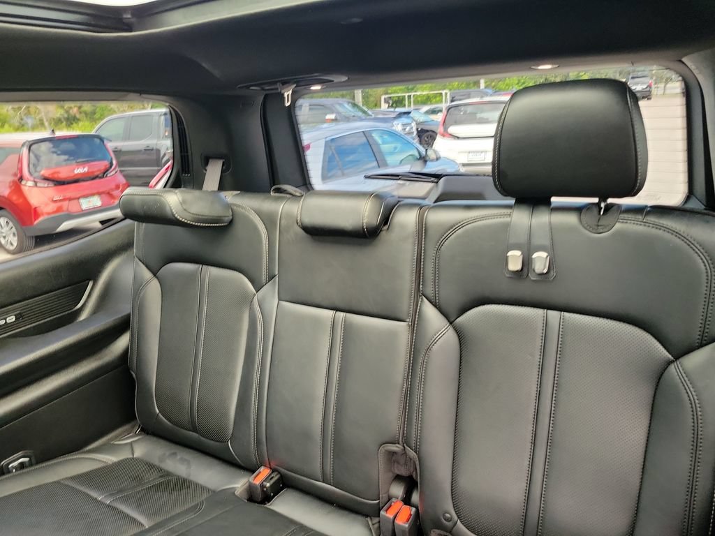 Used 2025 Jeep Wagoneer Series II w/ Convenience Group I AWD/4WD image 24