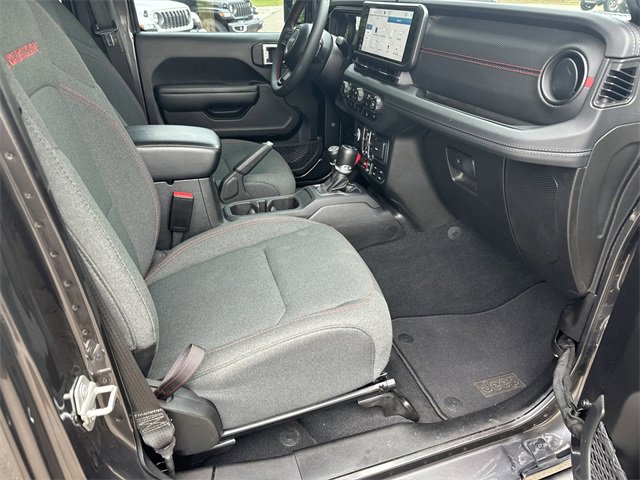 Used 2024 Jeep Gladiator Rubicon w/ Technology Group image 13