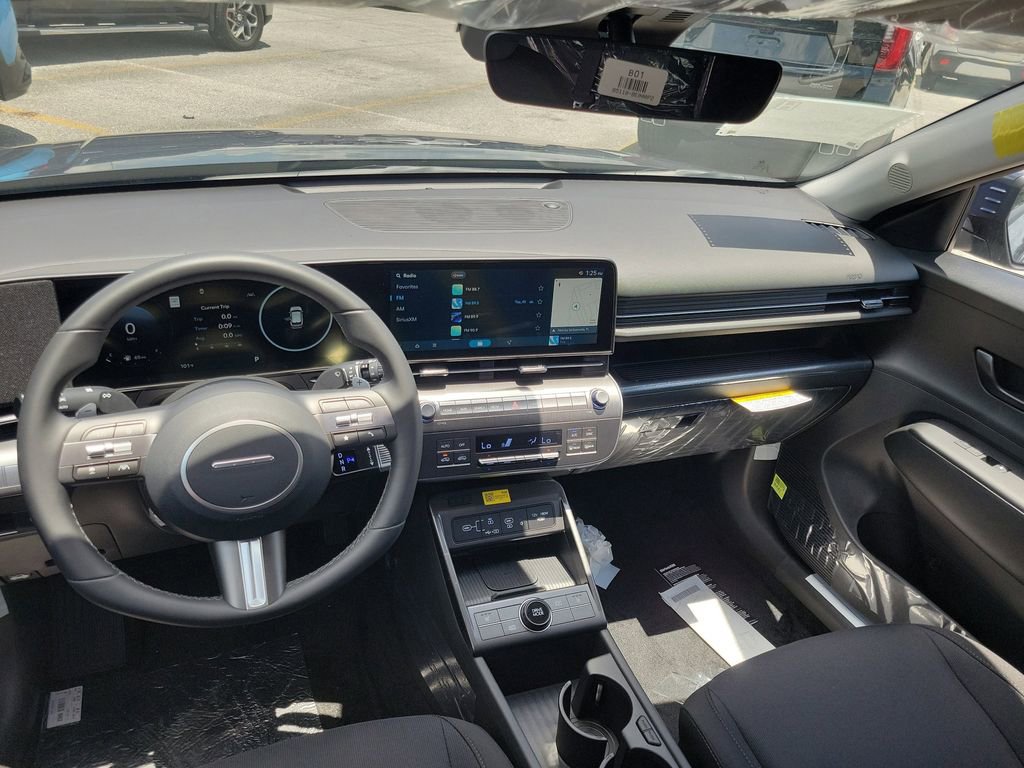 Certified 2025 Hyundai Kona SEL image 28
