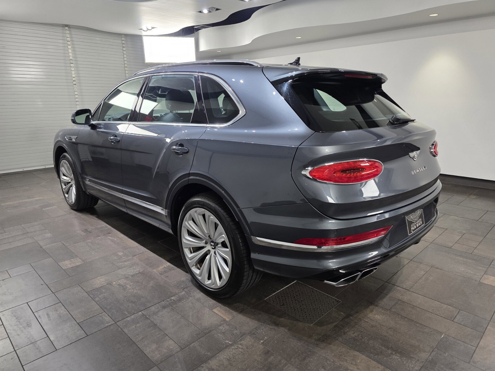Used 2021 Bentley Bentayga image 4