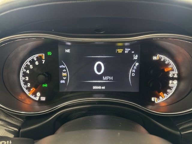 Used 2019 Jeep Grand Cherokee Overland w/ Jeep Active Safety Group image 38