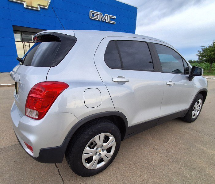 Used 2018 Chevrolet Trax LS w/ Fleet Convenience Package FWD image 8