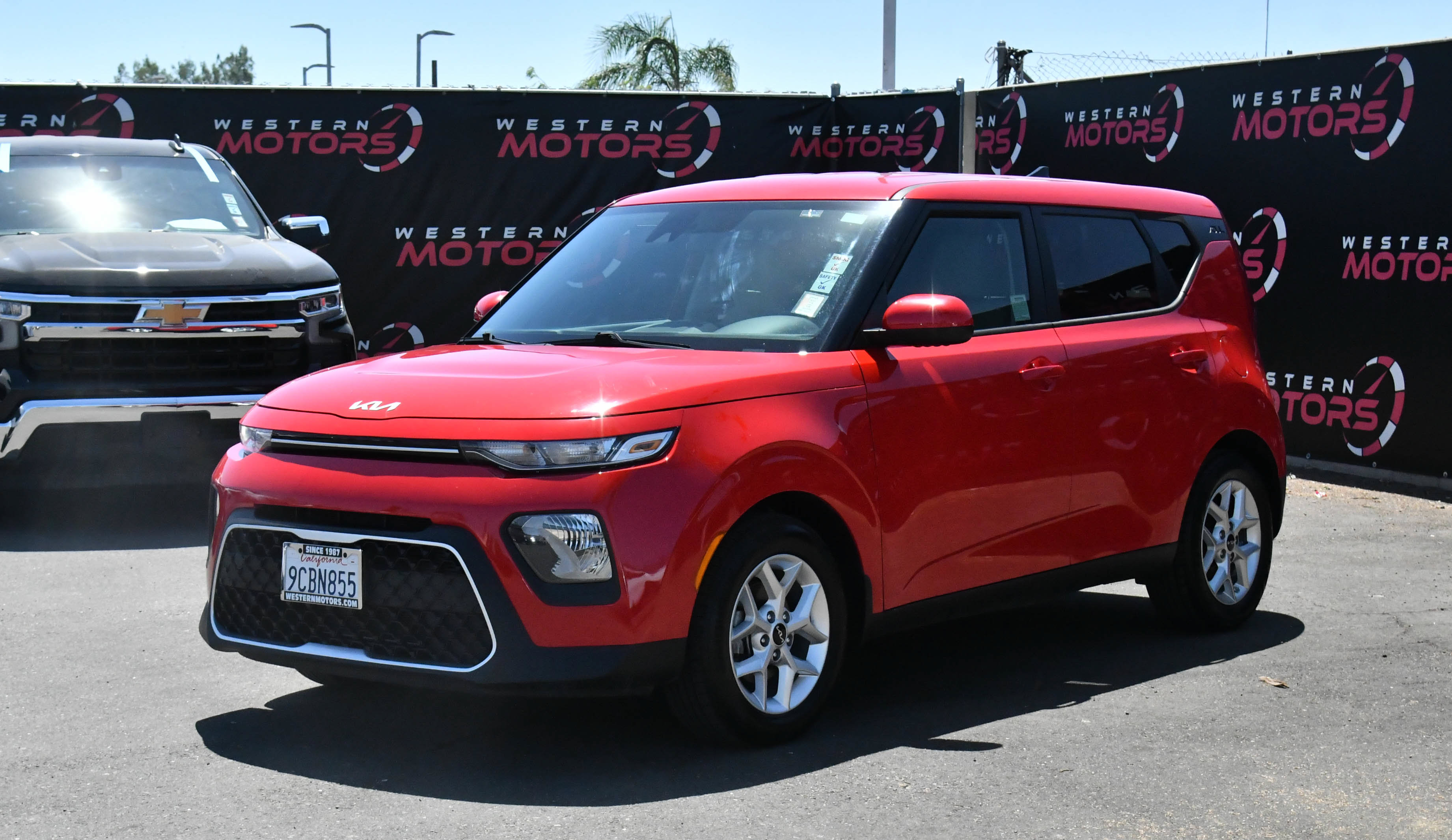 Used 2022 Kia Soul LX w/ Technology Package FWD image 3