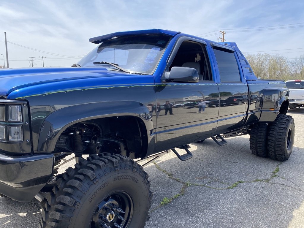 Used 1999 Chevrolet Silverado 3500 4x4 Crew Cab w/ Preferred Equipment Group 3 image 11