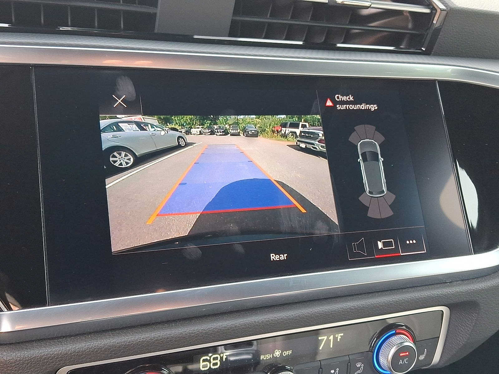 Certified 2022 Audi Q3 2.0T Premium AWD/4WD image 21