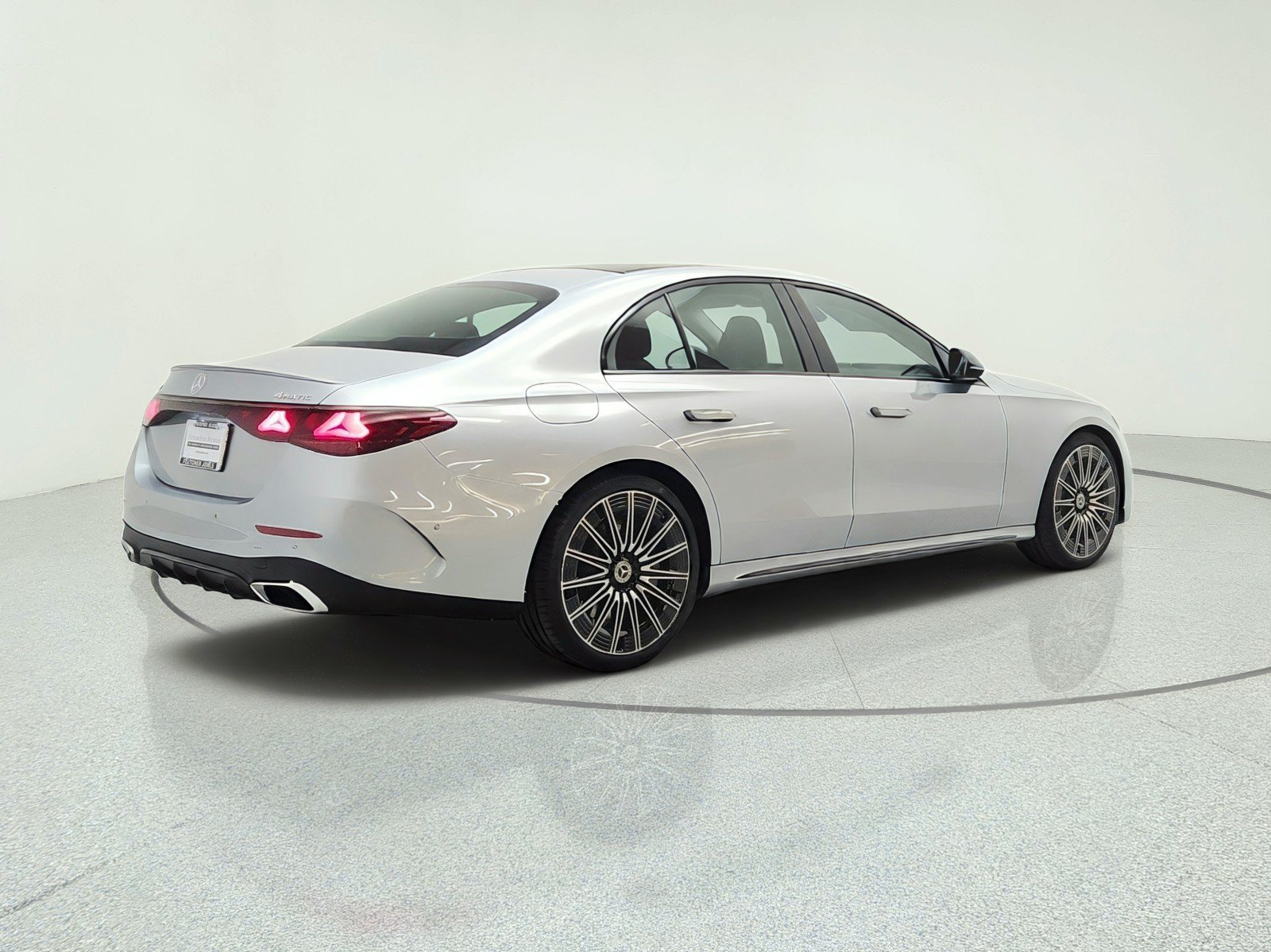 New 2027 Mercedes-Benz E 450 4MATIC Sedan image 5