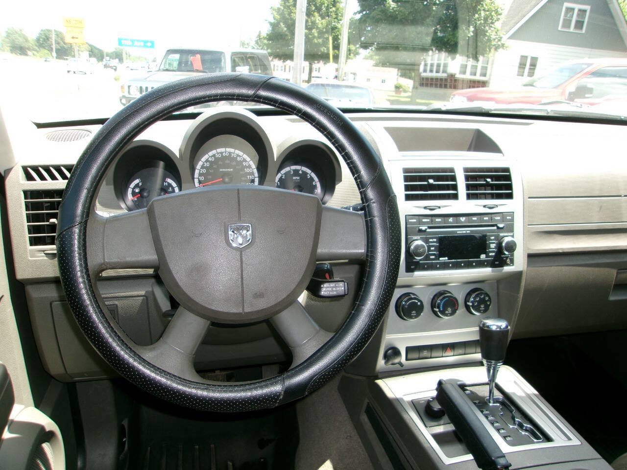 Used 2008 Dodge Nitro SXT AWD/4WD image 6