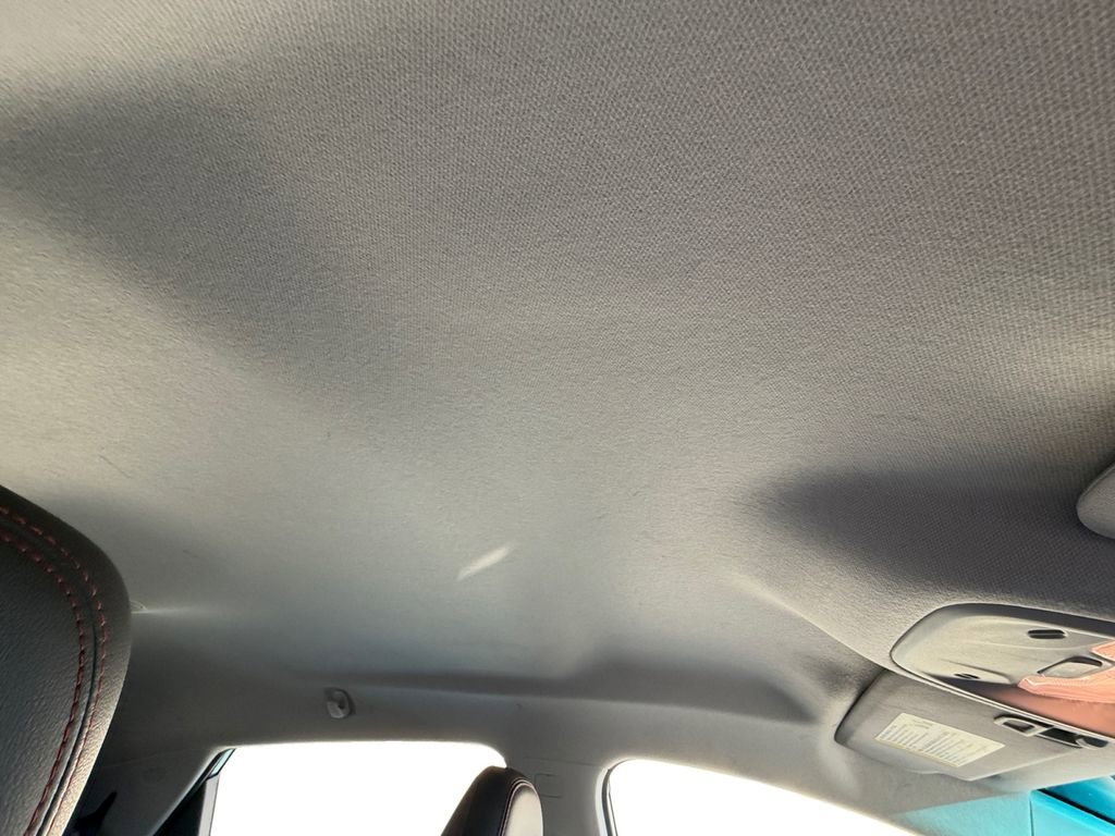 Used 2018 Chevrolet Bolt Premier w/ Driver Confidence II Package image 26