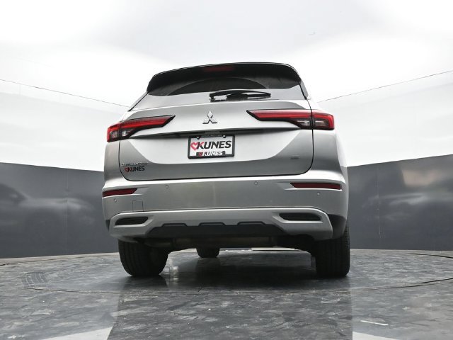 Used 2024 Mitsubishi Outlander SE FWD image 57