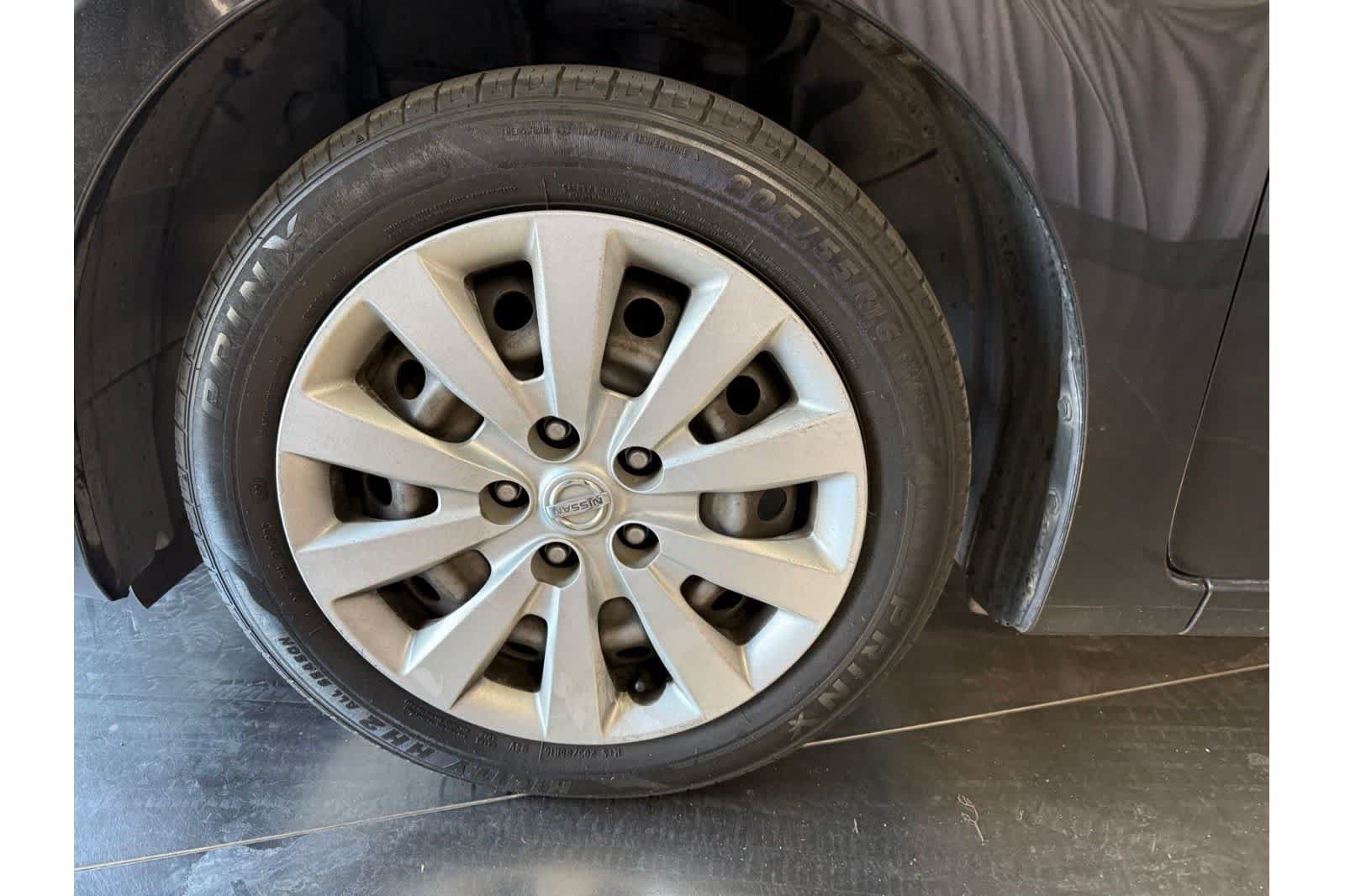 Used 2018 Nissan Sentra S FWD image 6