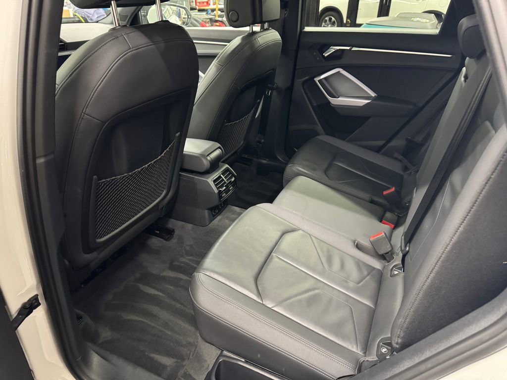 Used 2021 Audi Q3 2.0T Premium image 15