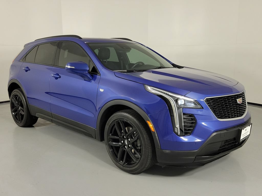 Certified 2023 Cadillac XT4 Sport FWD image 2