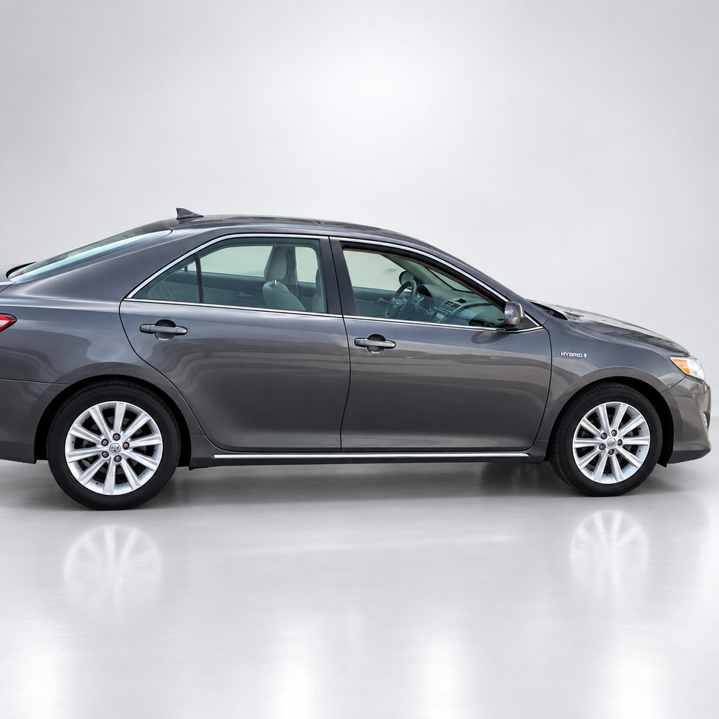Used 2014 Toyota Camry XLE w/ Leather Package FWD image 14