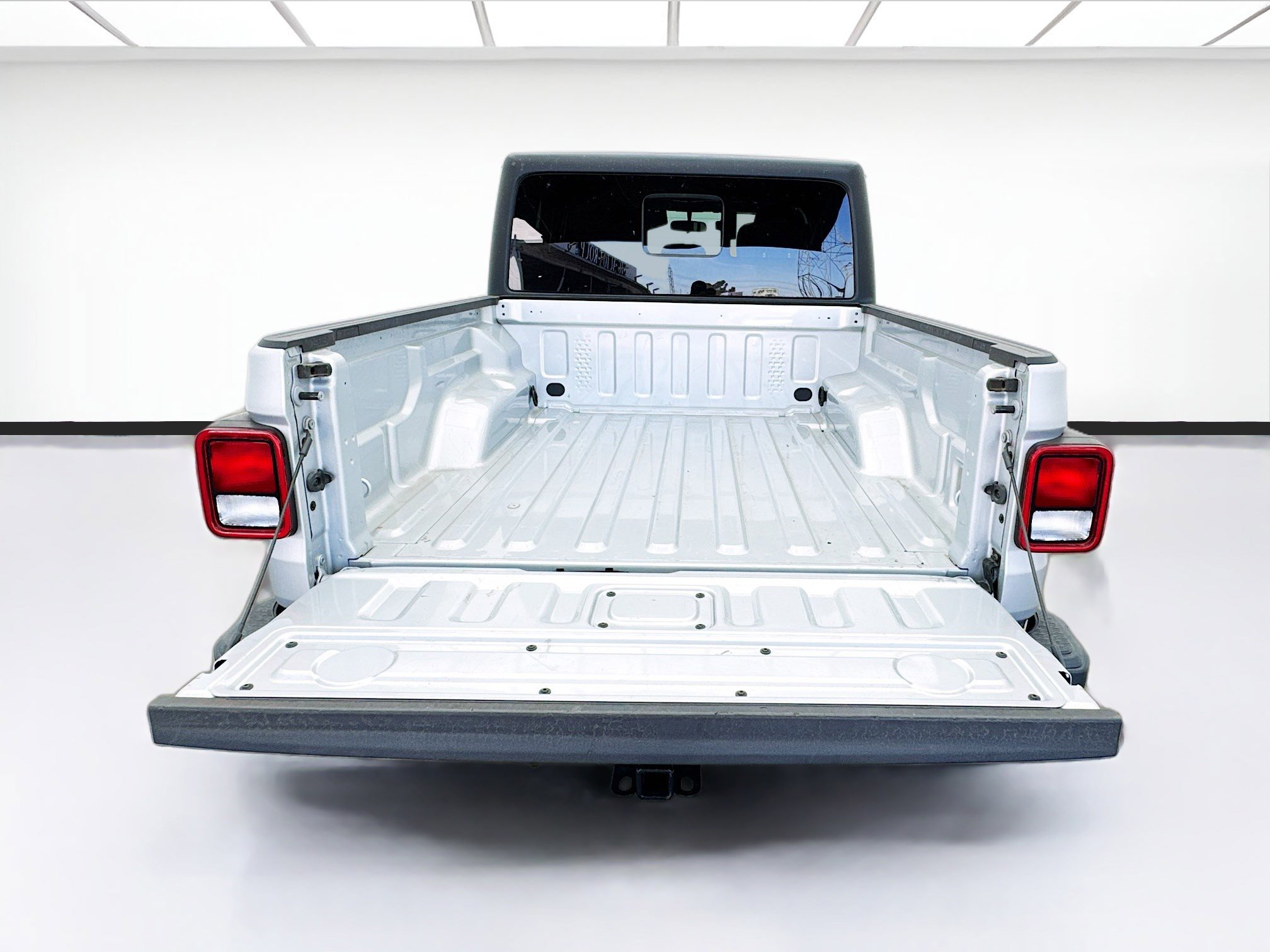 Used 2022 Jeep Gladiator Sport AWD/4WD image 17