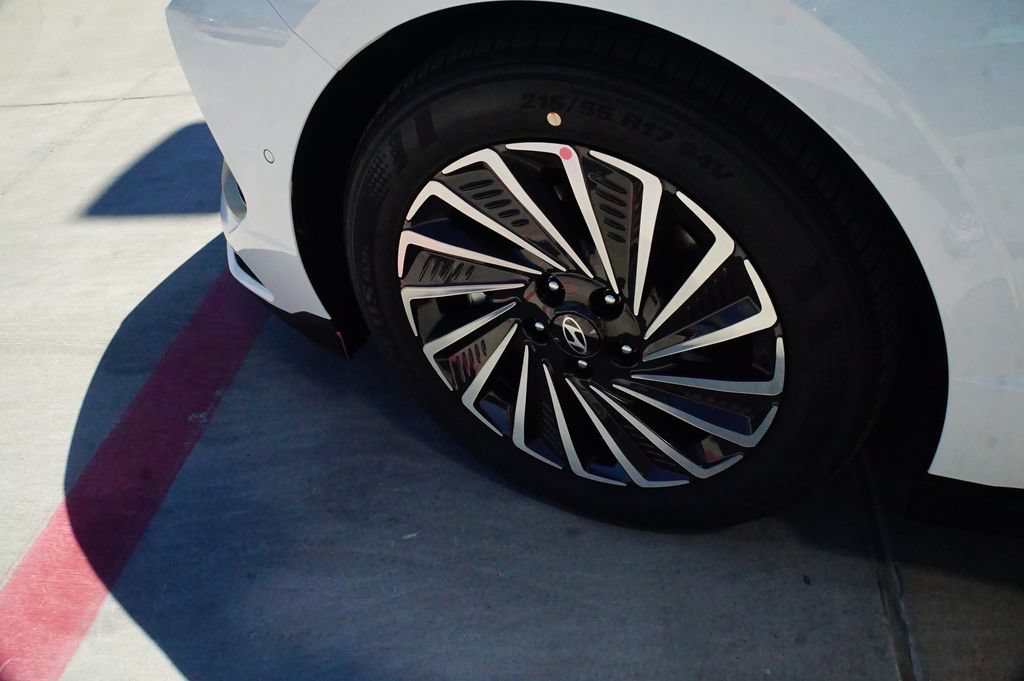 New 2026 Hyundai Sonata Limited FWD image 8