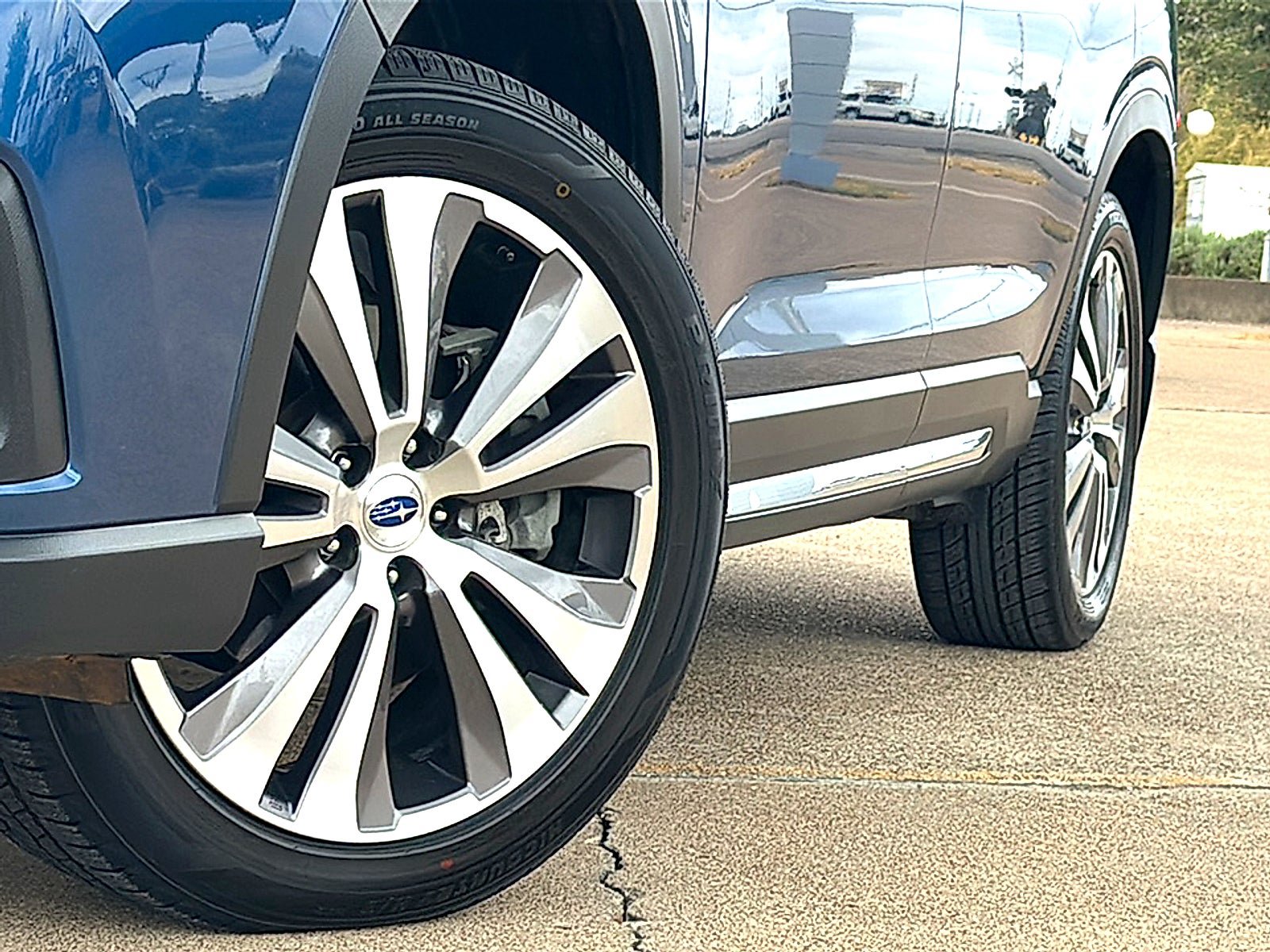 Used 2022 Subaru Ascent Limited AWD/4WD image 3