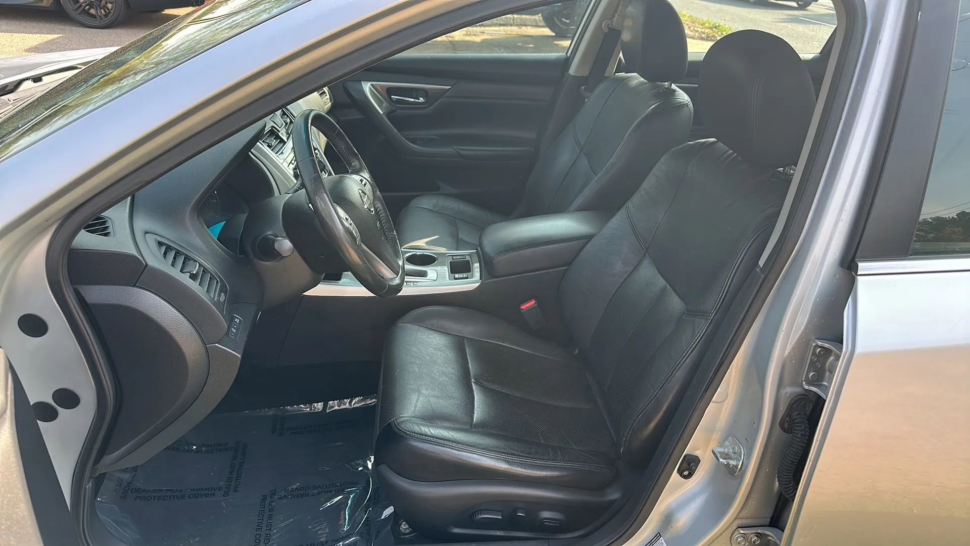 Used 2015 Nissan Altima 2.5 SL w/ Technology Package image 14