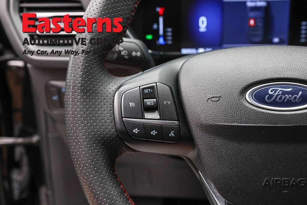 Used 2024 Ford Escape ST-Line AWD/4WD image 14
