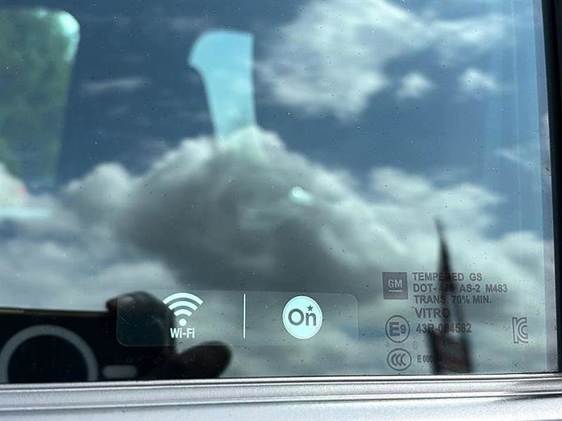 Used 2024 GMC Canyon Elevation image 15