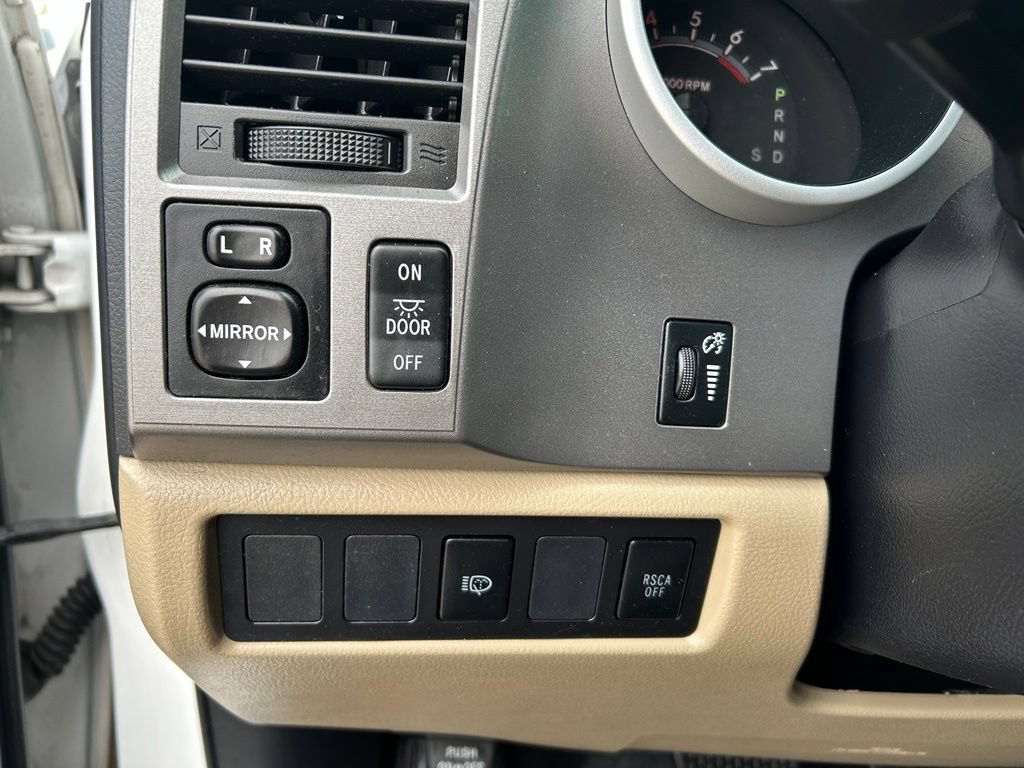 Used 2014 Toyota Sequoia SR5 AWD/4WD image 13