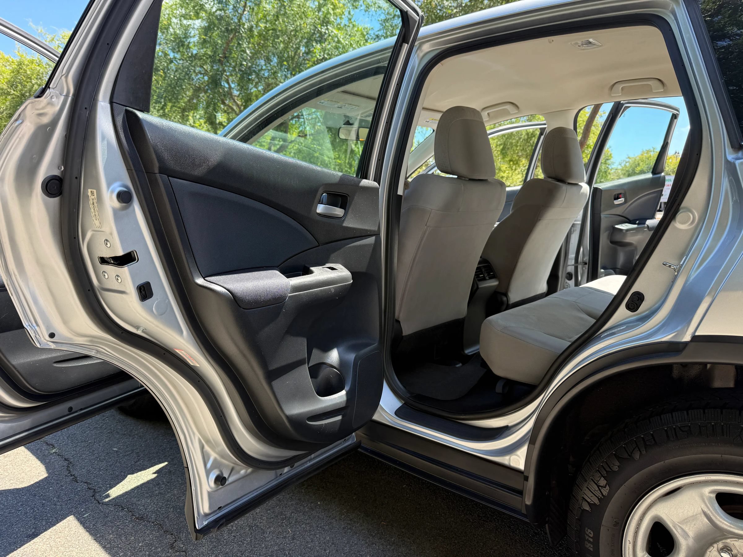 Used 2015 Honda CR-V LX image 22