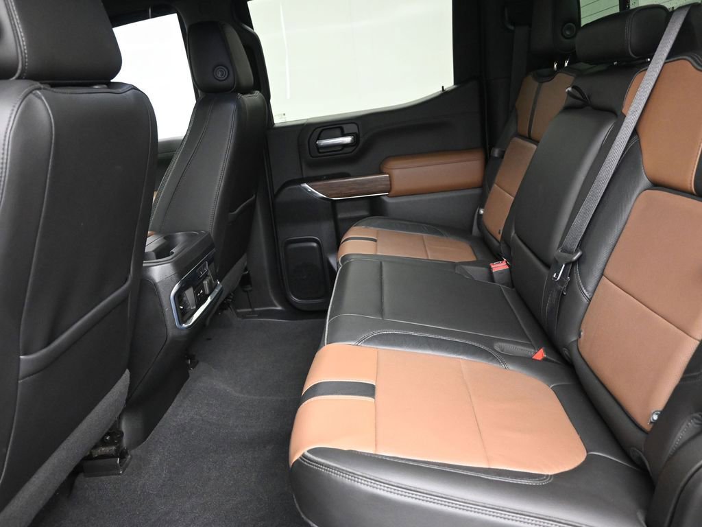 Used 2020 Chevrolet Silverado 1500 High Country w/ Technology Package image 14