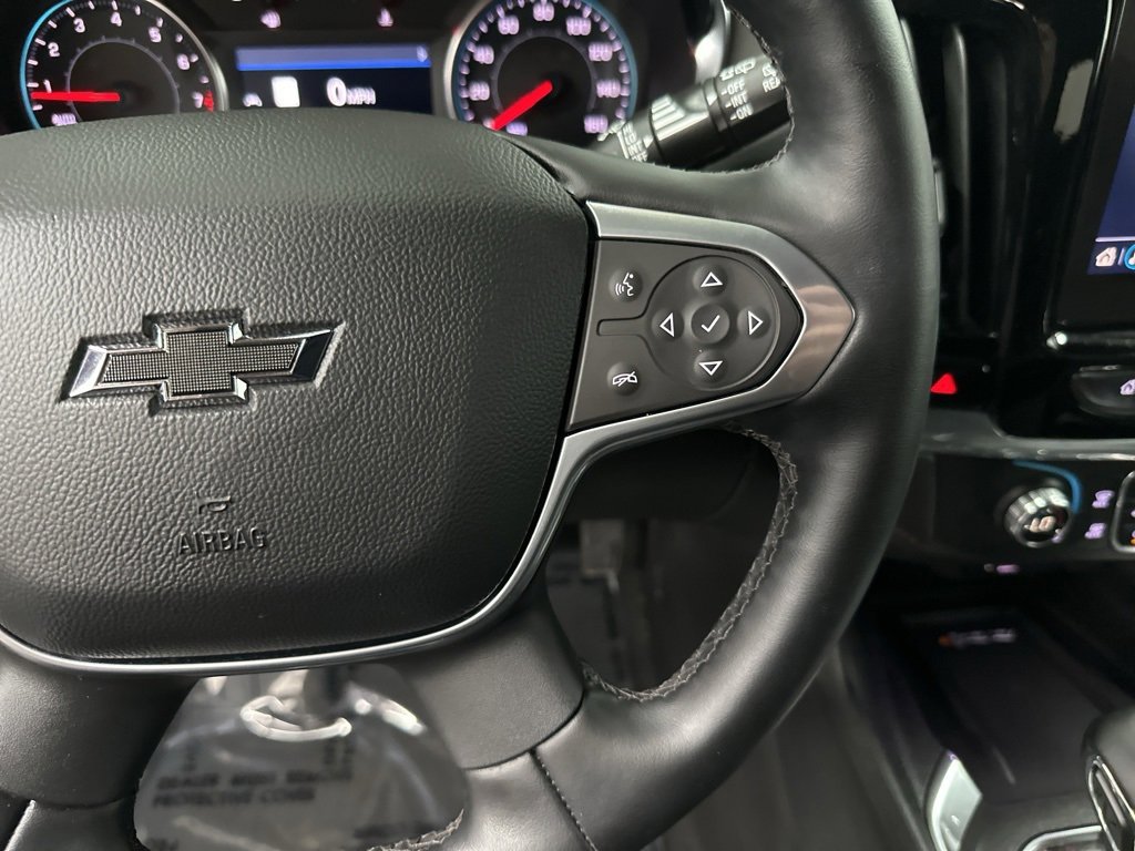 Used 2023 Chevrolet Traverse RS image 17
