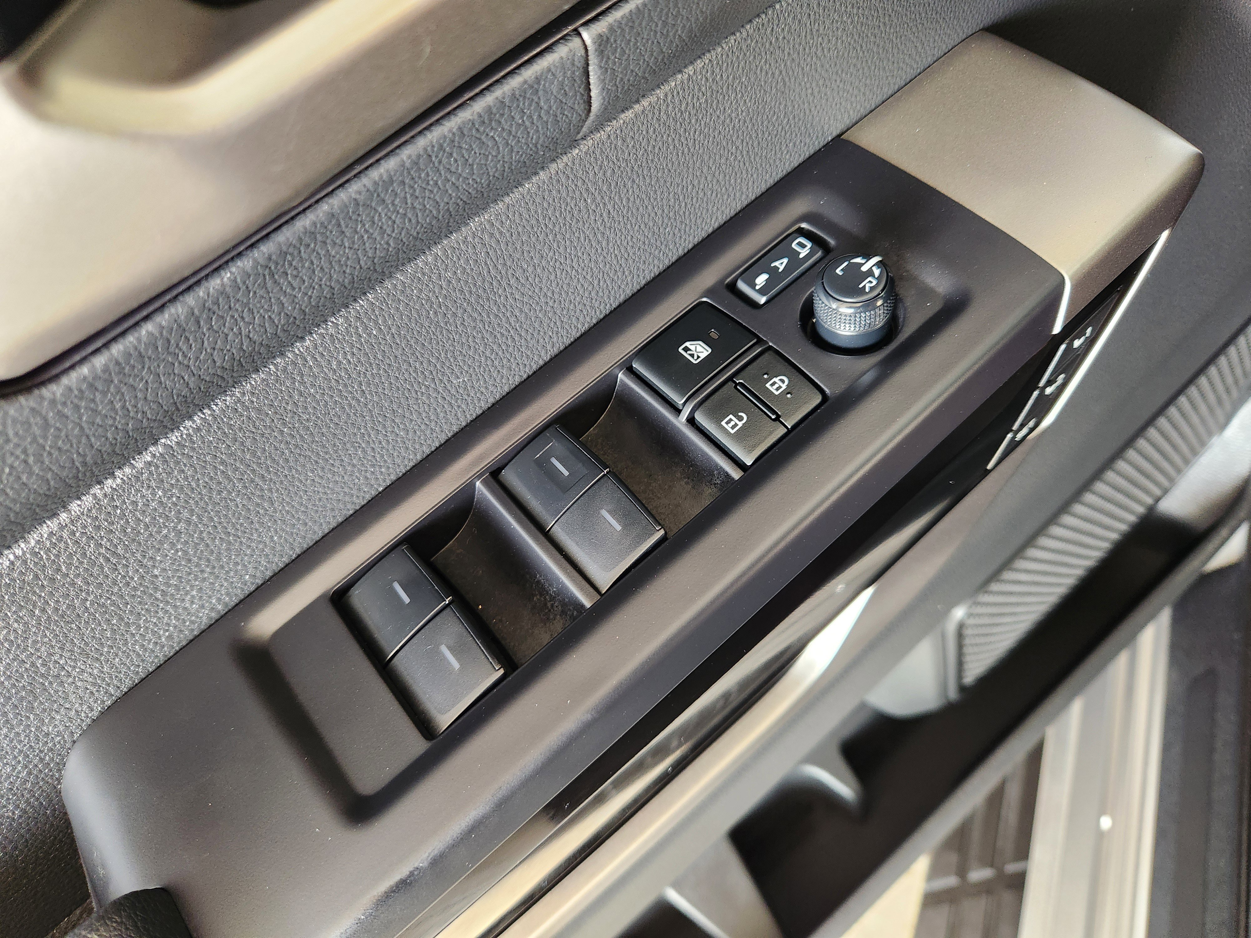 Used 2024 Toyota Tundra Limited w/ Power Package image 25