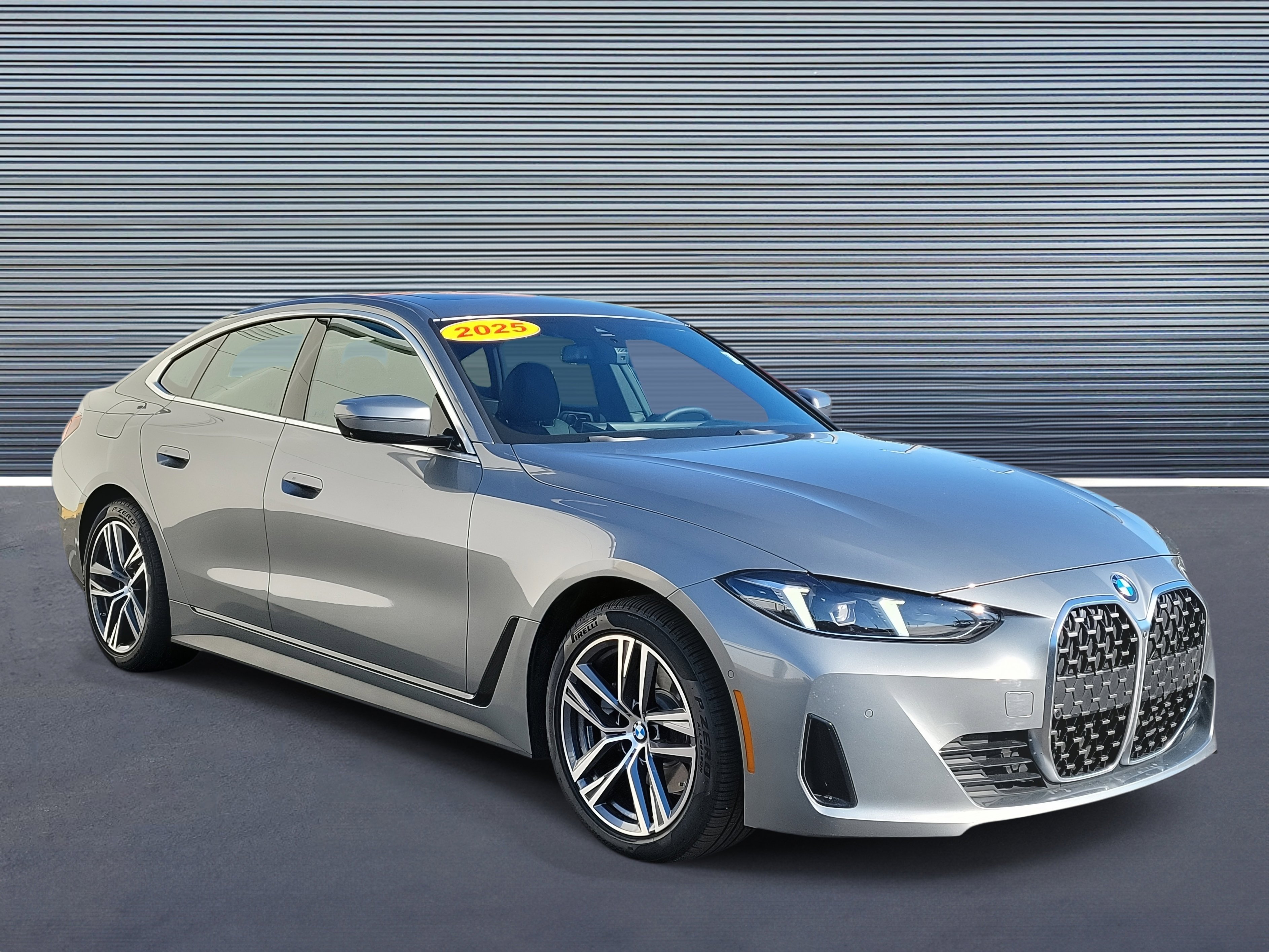 Used 2025 BMW 430i w/ Premium Package image 2