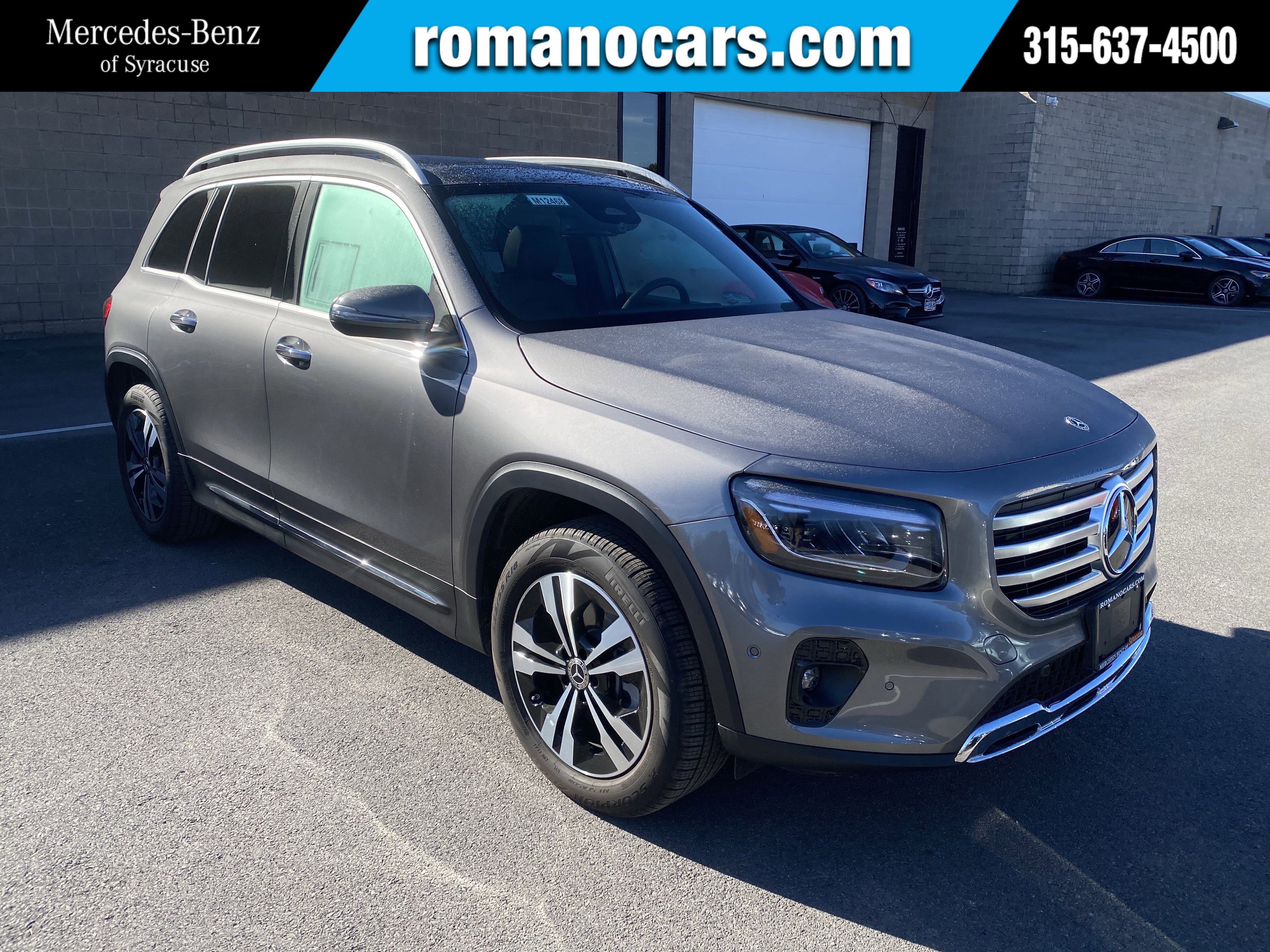 Used 2025 Mercedes-Benz GLB 250 4MATIC image 1