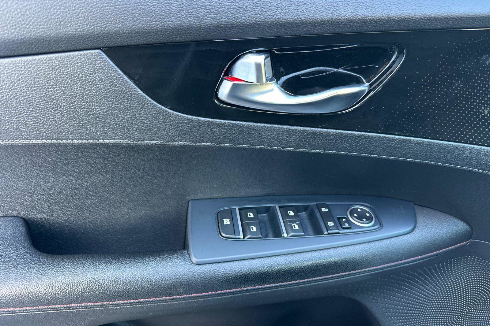 Used 2021 Kia Forte GT w/ GT2 Package image 11