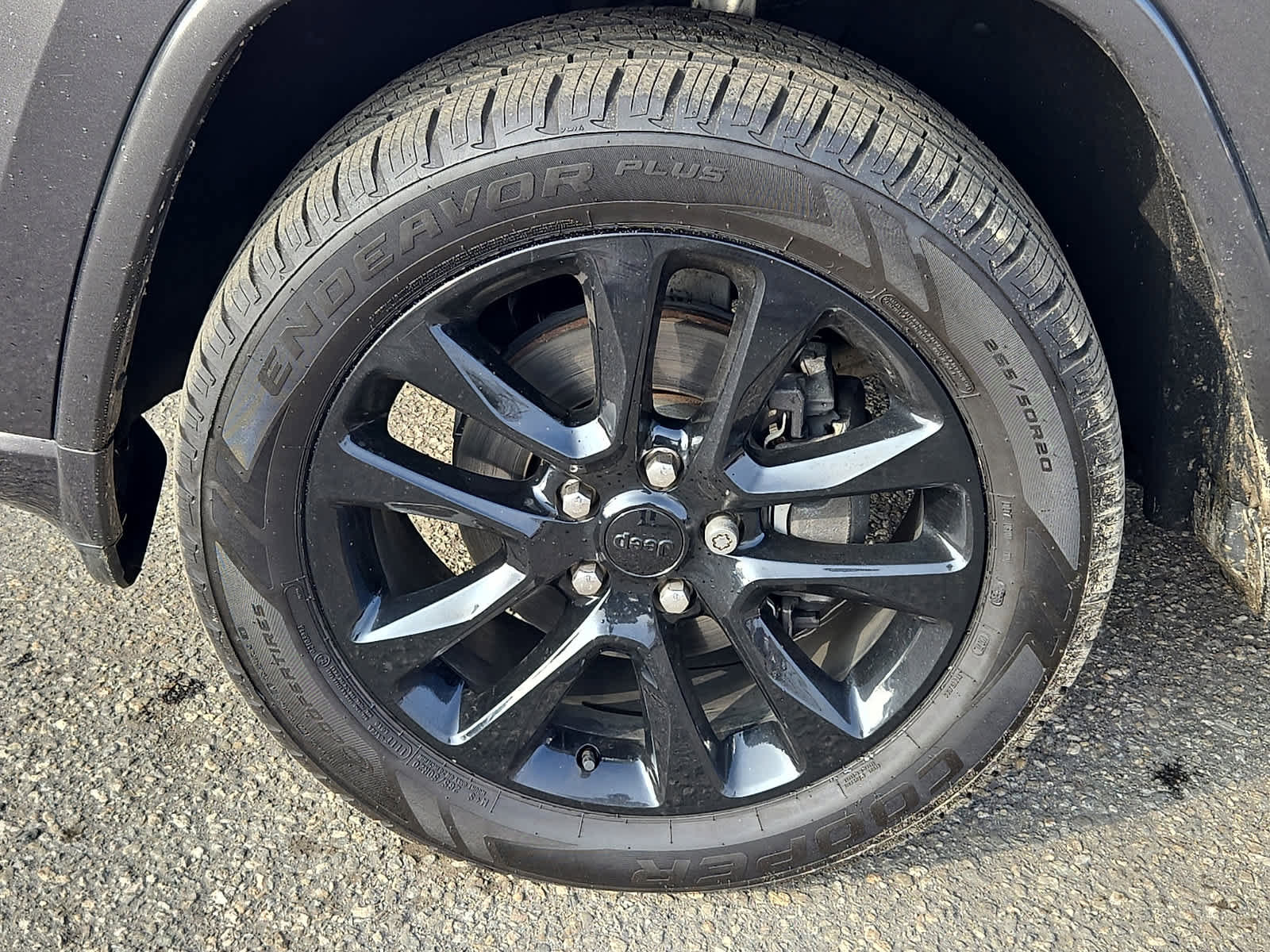 Used 2020 Jeep Grand Cherokee Altitude image 9