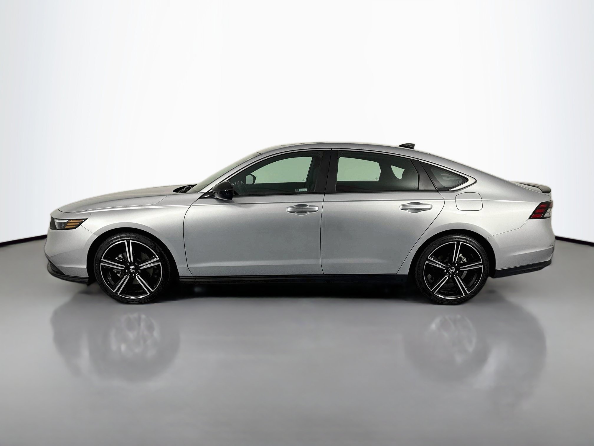 Certified 2024 Honda Accord Sport image 8