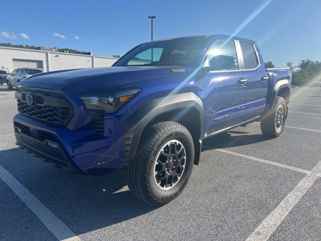 Certified 2025 Toyota Tacoma TRD Off-Road w/ TRD Off Road Upgrade Package AWD/4WD video 1