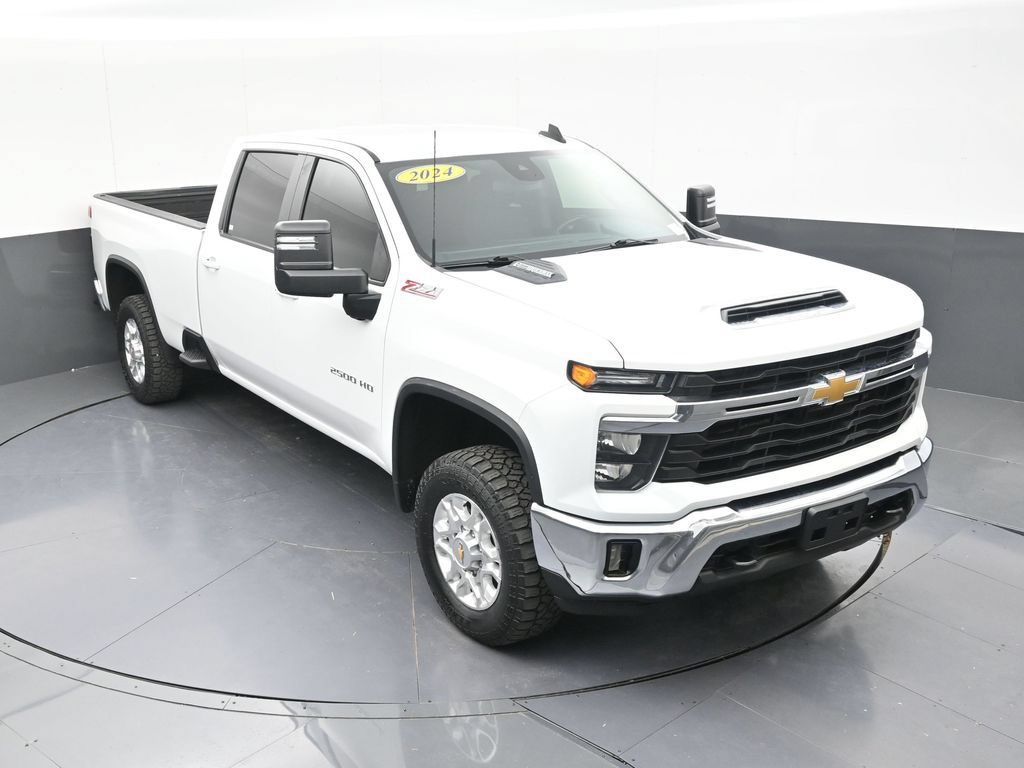 Used 2024 Chevrolet Silverado 2500 LT AWD/4WD image 56