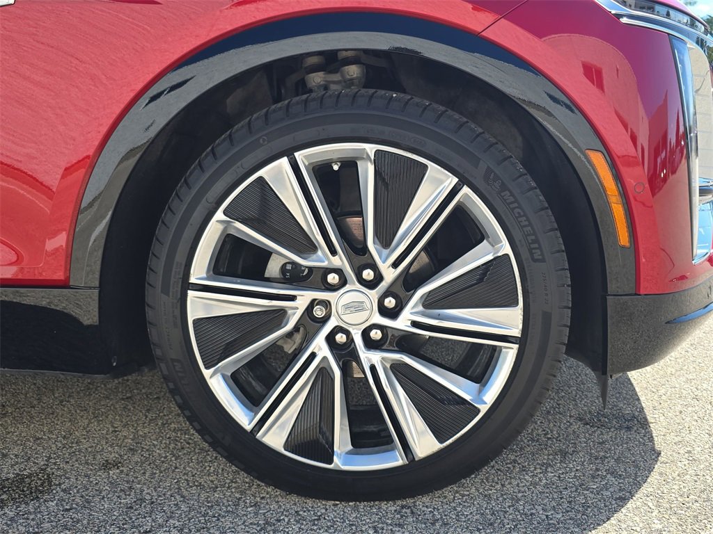 Certified 2024 Cadillac Lyriq Luxury w/ LPO, Floor Liner Package image 34