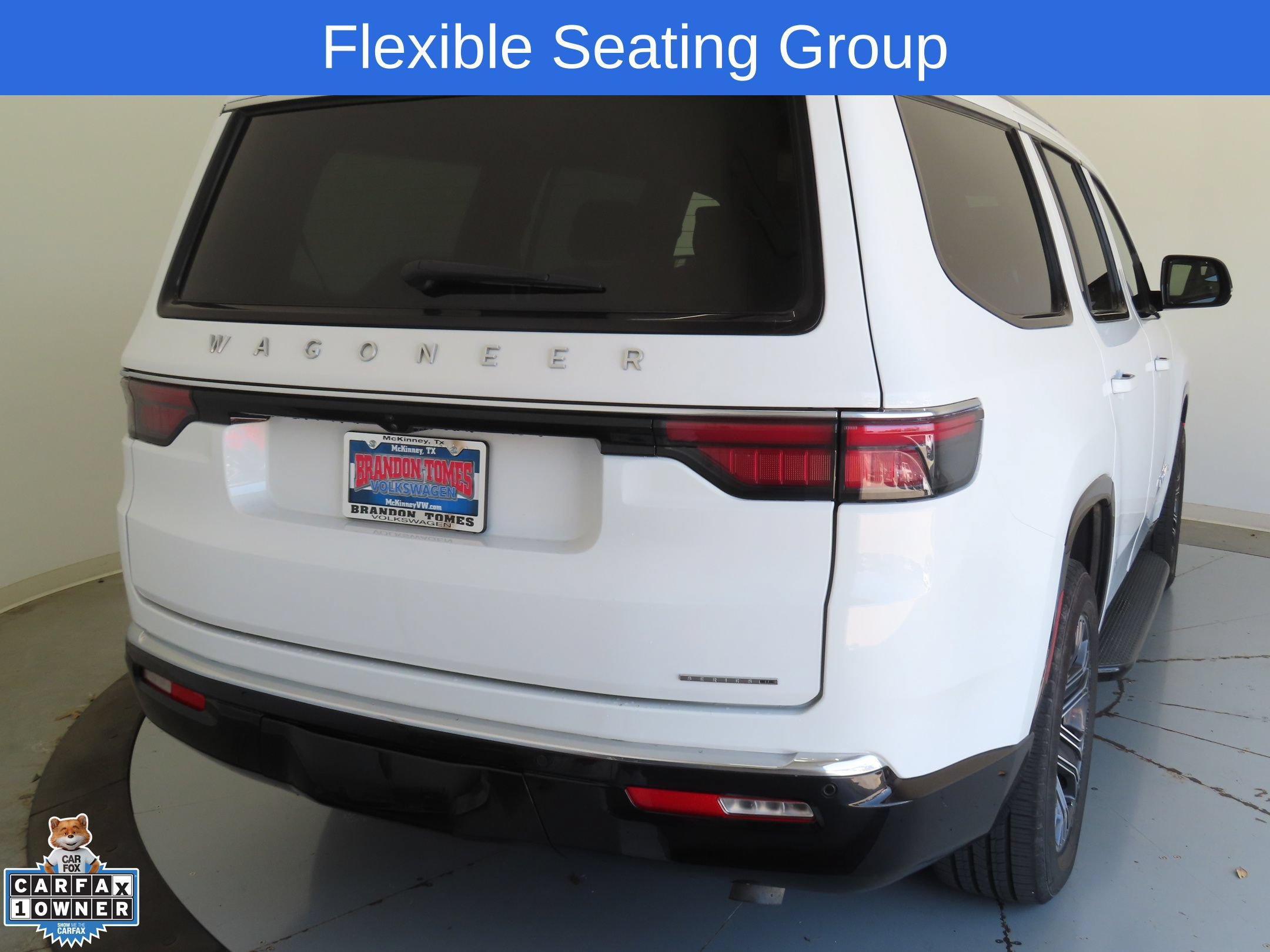 Used 2024 Jeep Wagoneer Series II w/ Flexible Seating Group RWD image 3