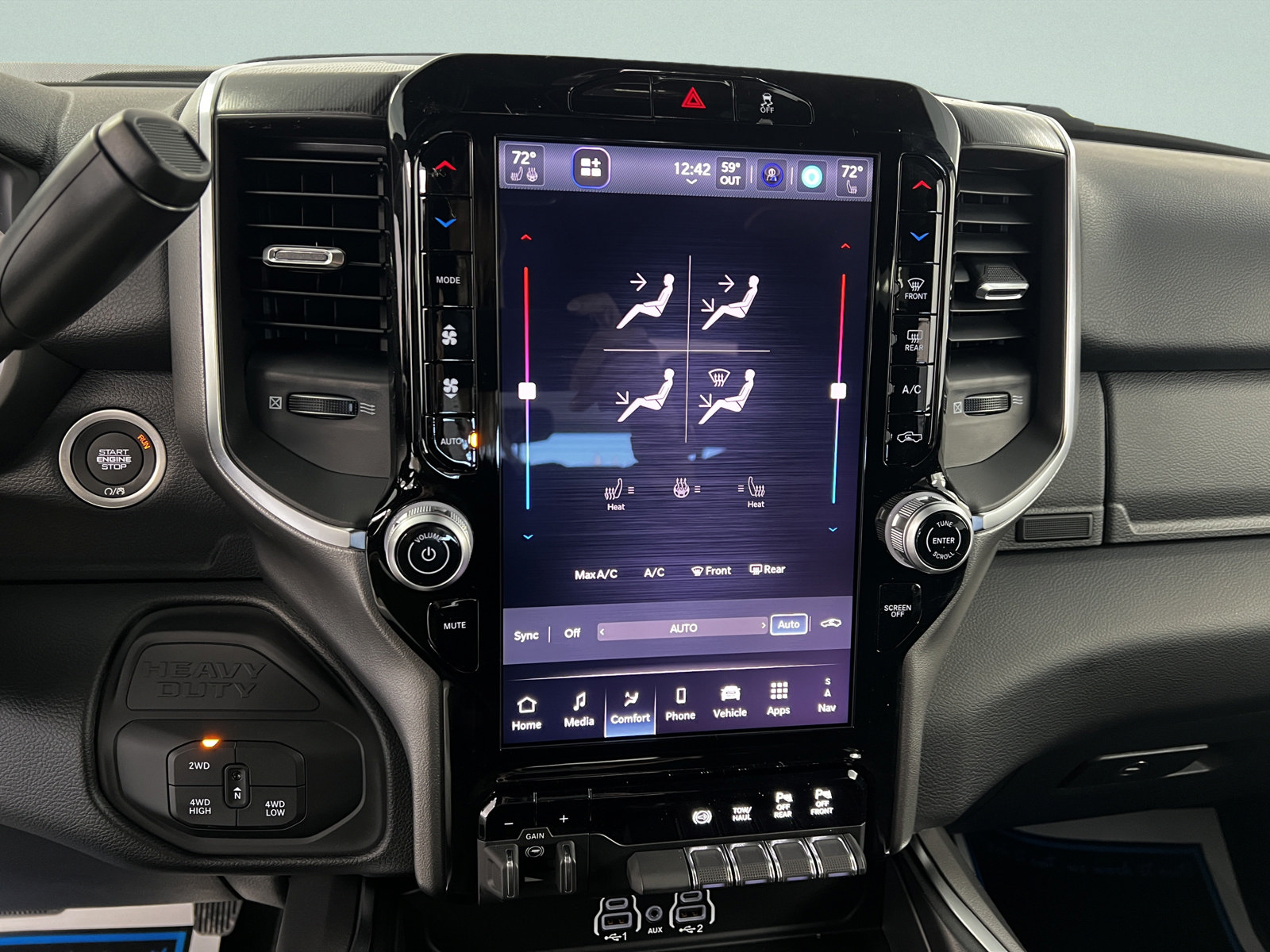 New 2027 RAM 3500 Big Horn AWD/4WD image 22