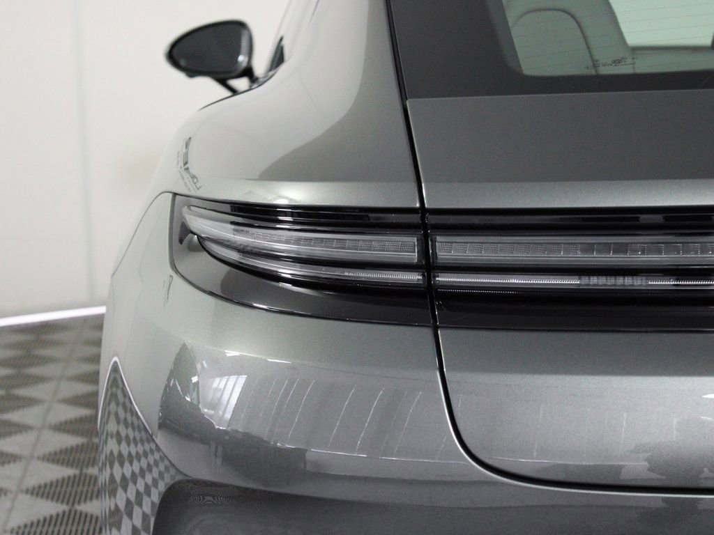 Certified 2026 Porsche Panamera 4 image 12