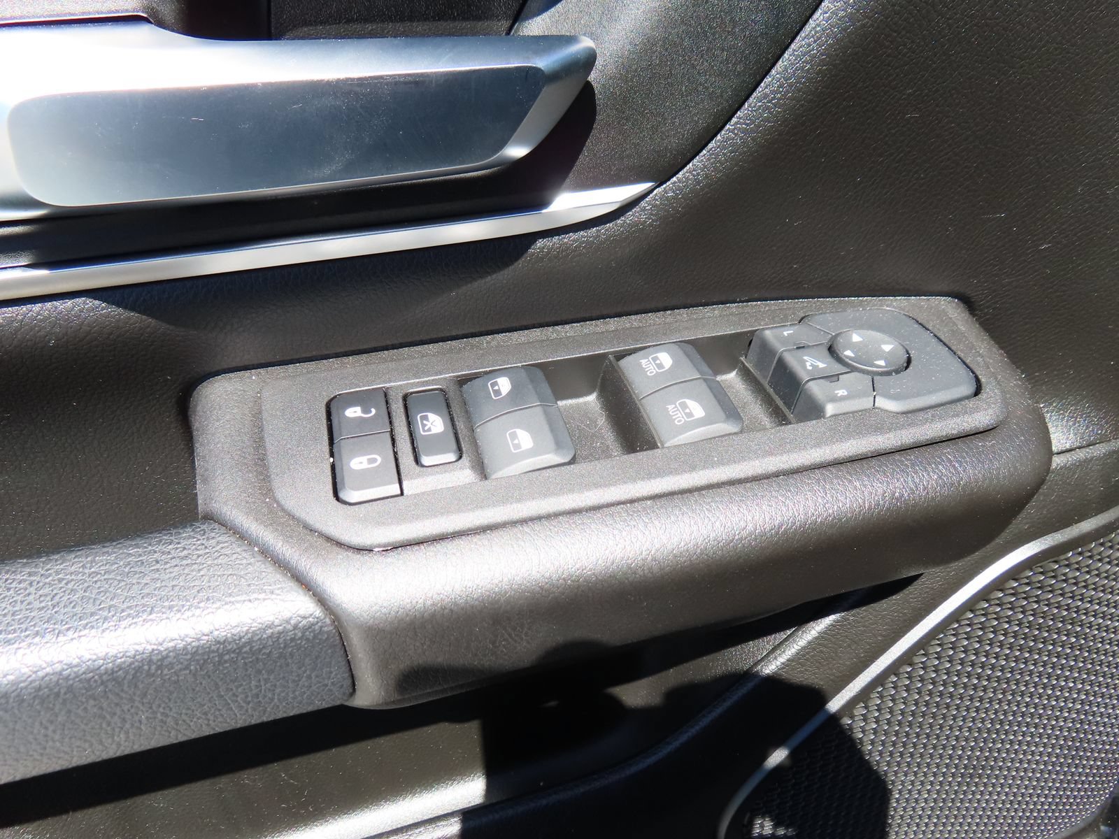 Used 2025 RAM 1500 Big Horn AWD/4WD image 14