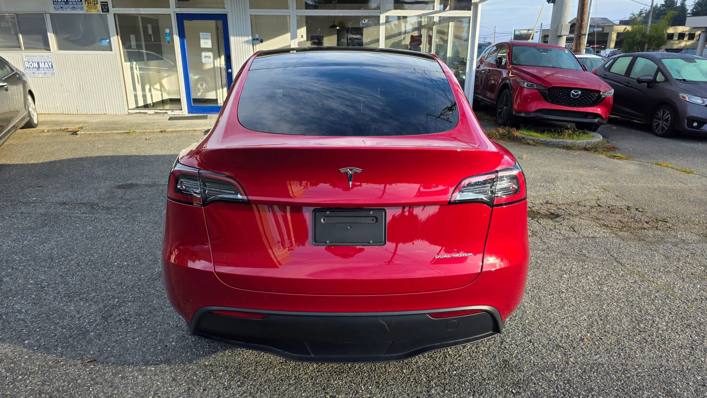 Used 2023 Tesla Model Y Long Range image 6