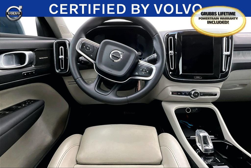Used 2023 Volvo XC40 B5 Ultimate w/ Protection Package Premier image 8