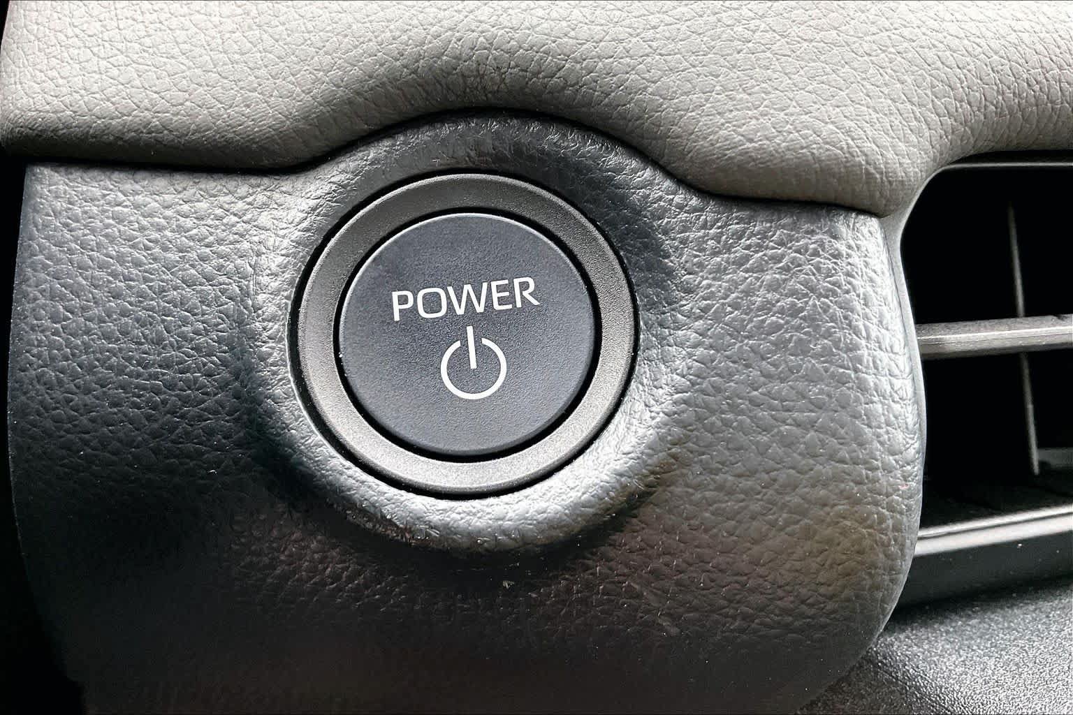 Used 2026 Toyota RAV4 LE FWD image 32