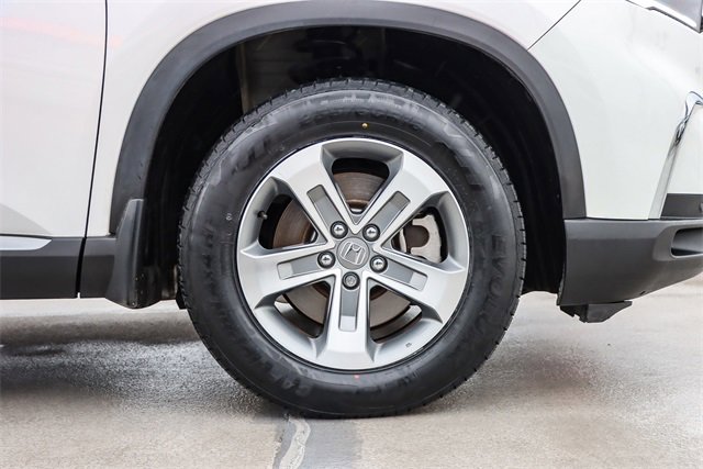 Used 2024 Honda Pilot EX-L image 11